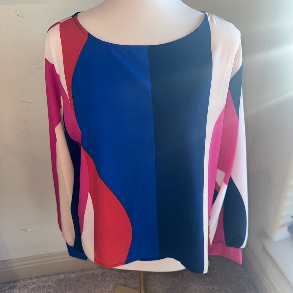 women’s Ripley Rader colorful blouse, top size 3 with cuffed sleeves